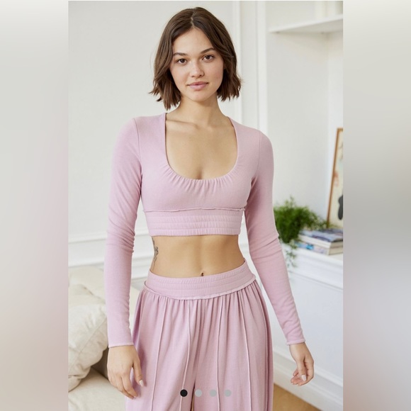 Urban Outfitters Tops - 🌼💗Urban Outfitters. Cozy seamed long sleeve top.